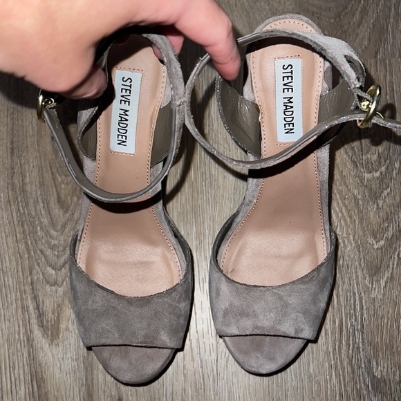 Steve Madden heels- grey- size 7.5 - Picture 1 of 5